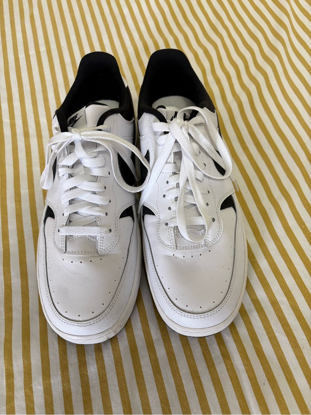 Nikes - Picture 3 of 5